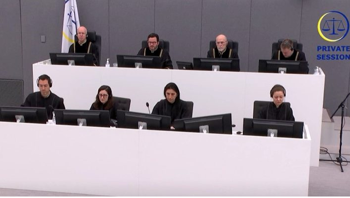 Haga pranon dokumentet e kundërshtuara në seancën e mëparshme ndaj gjykimit të Thaçit dhe të tjerëve