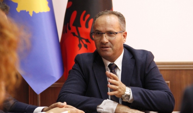 krasniqi:-qeveria-‘kurti’-ne-vend-se-t’i-faktorizoj-bizneset,-cdo-dite-po-i-perndjek-padrejtesisht-me-ndeshkime