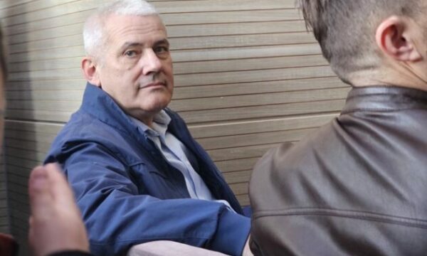 gjykimi-per-gazin-lotsjelles-ne-kuvend,-svecles-dhe-te-tjereve-iu-parashkruhet-njera-veper-penale