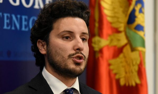 “Qeveria e re s’ka vizion të njëjtë”, Abazoviq tregon pse Mali i Zi votoi kundër Kosovës në KiE
