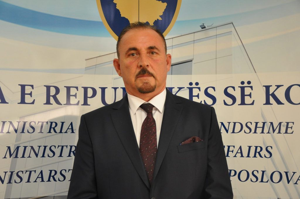 Ish-ministri i Brendshëm: Serbia nuk intervenon me ushtri, policia duhet të jetë gati për t’u përballur me grupet kriminale