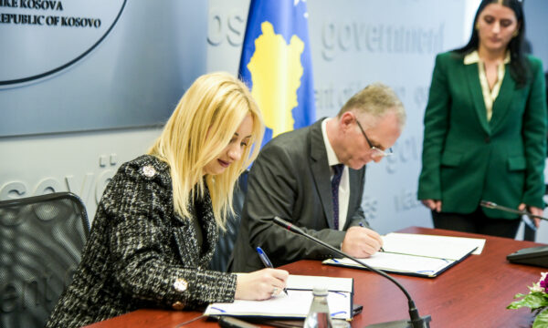 kosova-dhe-mali-i-zi-nenshkruajne-marreveshje-per-bashkepunim-nderkufitar,-fitojne-8.4-milione-euro-nga-be