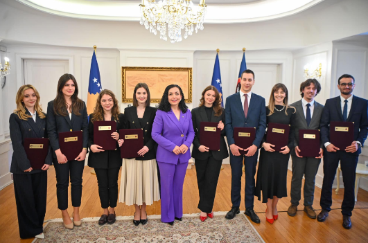 Osmani ndan mirënjohje presidenciale për ekipin e Fakultetit Juridik që doli i treti në garën botërore