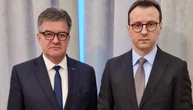 ka-filluar-takimi-i-lajcakut-me-petkoviqin,-pas-pak-me-bislimin