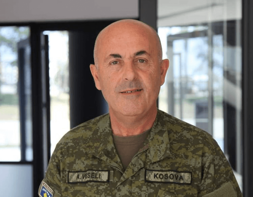 Ish koloneli i FSK-së: Vuçiq paralajmëroi se në maj do të ndodhë diçka – s’do të kenë sukses në Kosovë