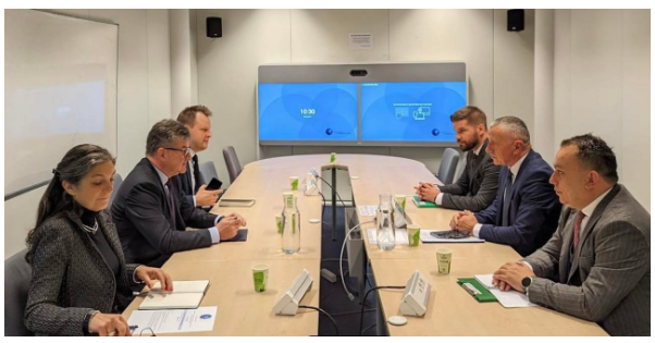 lajcak-njoftohet-ne-bruksel-me-sfidat-me-te-cilat-ballafaqohen-shqiptaret-e-lugines