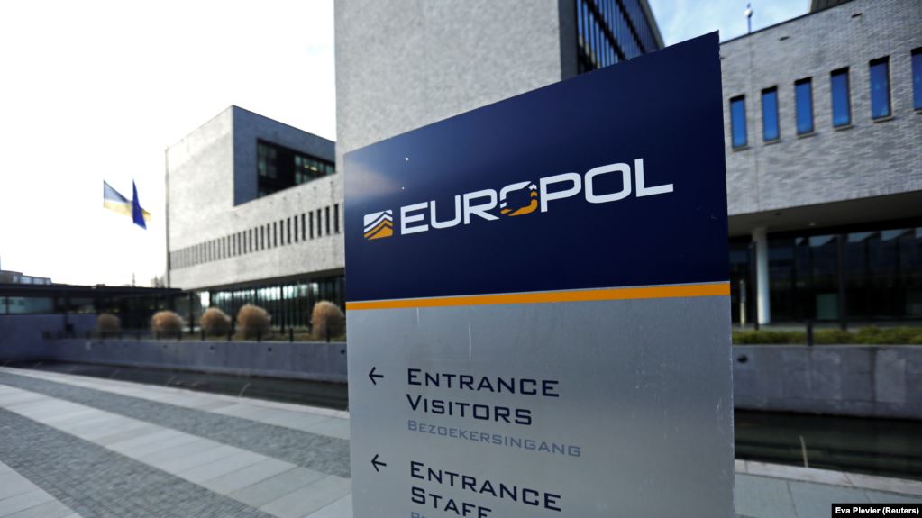 Europol: Më shumë se 800 rrjete kriminale kërcënojnë BE-në