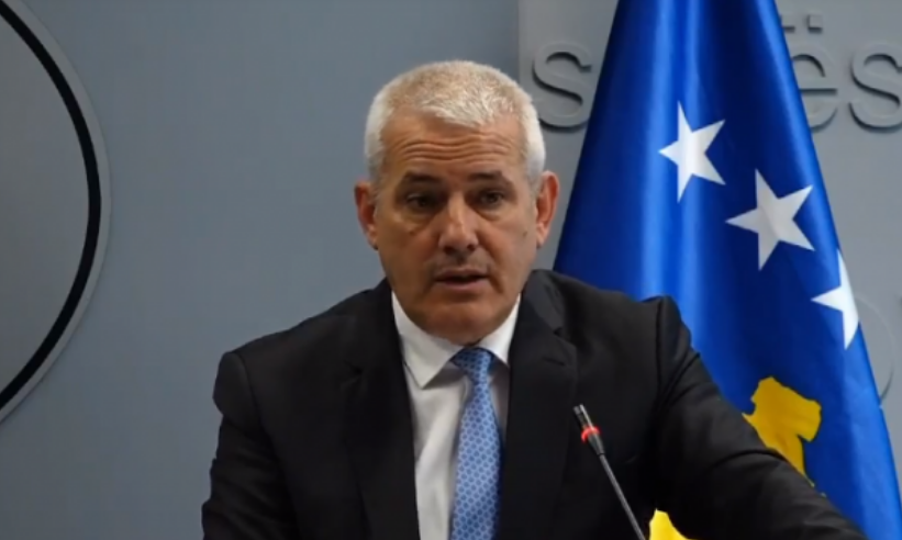 Sveçla përgëzon policinë për kapjen e 20 pakove me drog: Kosova s’është zonë sigurie për kriminelët