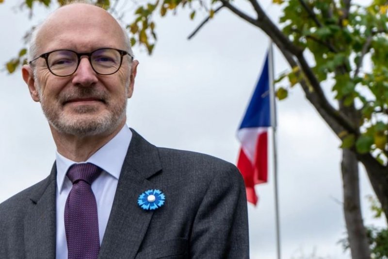 Ambasadori francez: Respektimi i vlerave të Kushtetutës, çelësi për një shtet ligjor efektiv