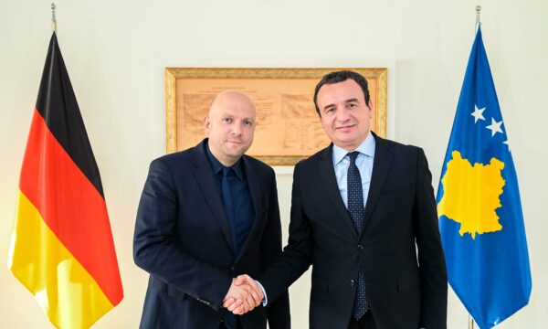 Ambasadori Rohde: Emisari Sarrazin tregoi çka duhet të bëjë Kosova për integrimet euroatlantike
