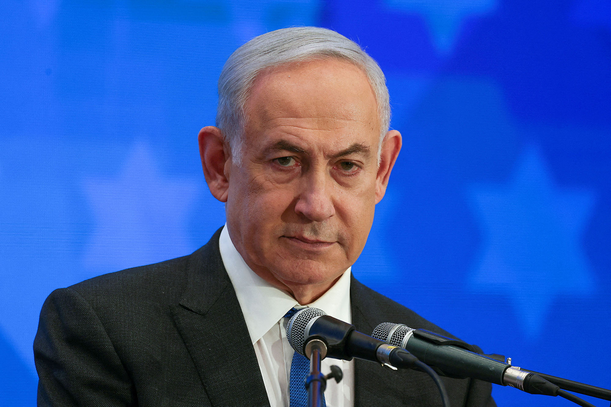 Izraeli shqyrton reagimin ndaj Iranit ndërsa SHBA-të kërkojnë vetëpërmbajtje