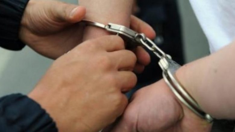 arrestohet-nje-burre-ne-fushe-kosove,-i-shkaktoi-lendime-te-renda-trupore-nje-personi