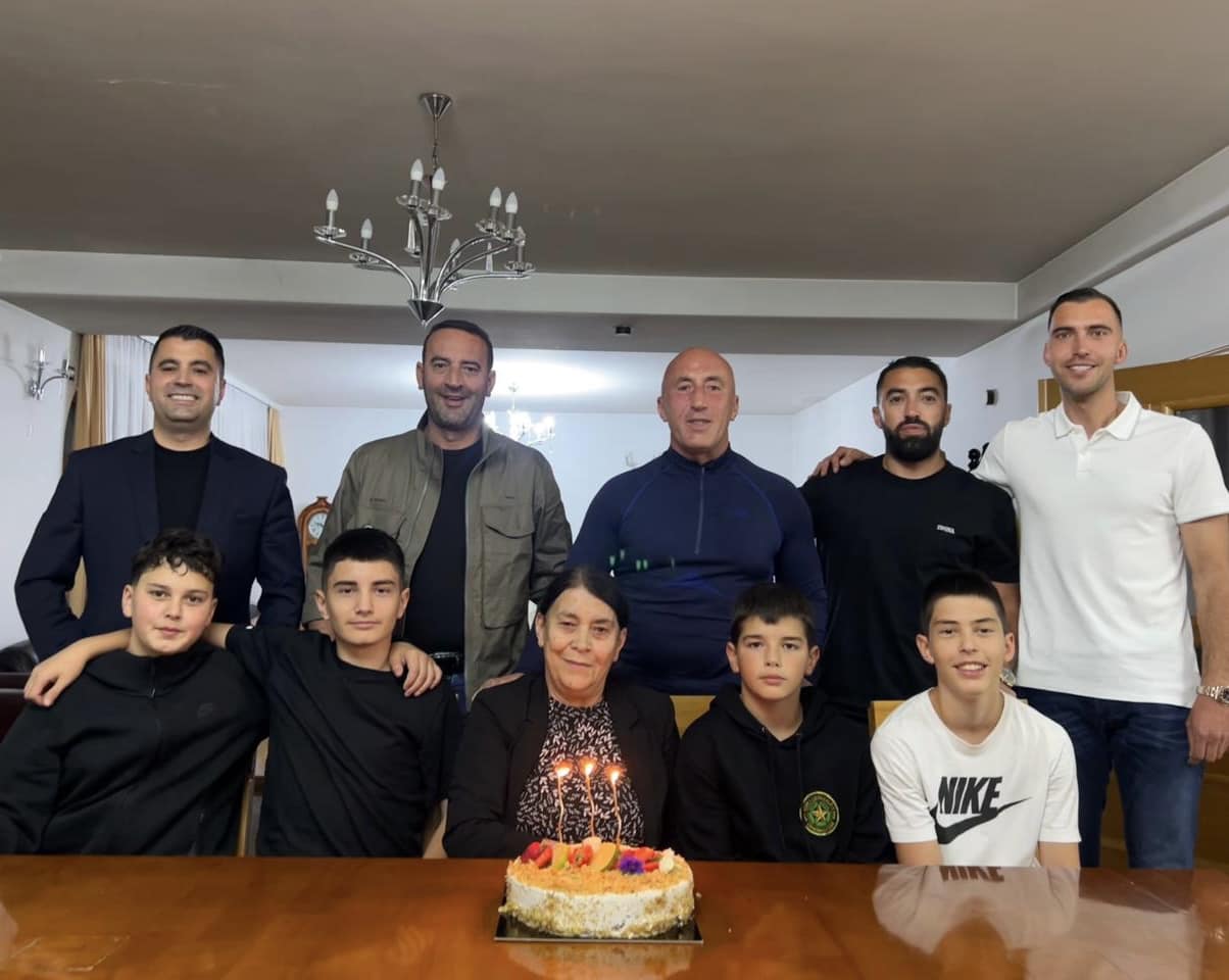 Ramush Haradinaj për ditëlindjen e nënës: Gjithmonë ke qenë drita e kësaj shtëpie