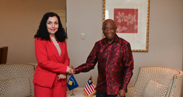 Osmani takon presidentin e Liberisë: Ndër shtetet e para që na njohu, diskutuam për thellim bashkëpunimi