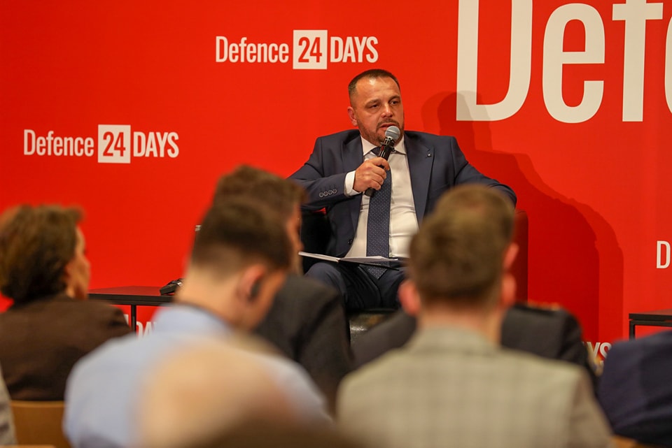 Maqedonci në “Defence24”: Zgjatimi i Rusisë në Ballkan, Serbia, vazhdon të ketë qasje agresore ndaj Kosovës