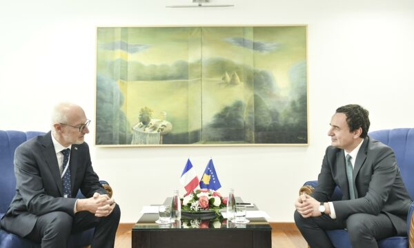 Ambasada Franceze: Drafti i BE-së baza e vetme dhe më e mira, Kosova ta çojë në Kushtetuese që ta përkrahim në KiE