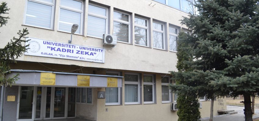 Universiteti “Kadri Zeka” në Gjilan akreditohet për periudhën pesëvjeçare