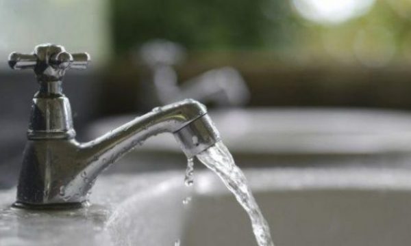 KRU “Prishtina” paralajmëron aksion të madh të shkyçjeve për nesër: S’ka ujë të pijshëm pa paguar faturat