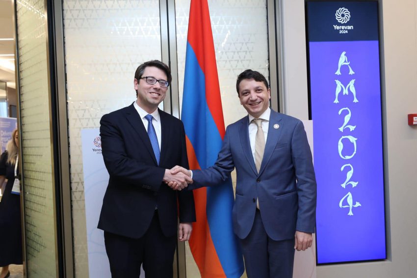 murati-ne-armeni,-takohet-me-homologun-e-tij