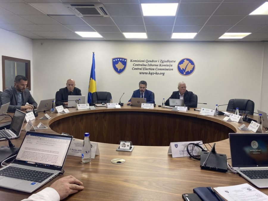 kqz-ja-vendos-per-asgjesimin-e-regjistrimit-te-kamerave-dhe-materialit-zgjedhor-te-21-prillit