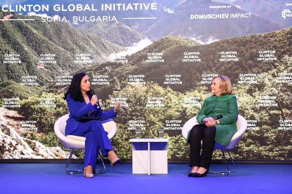 osmani-ne-bashkebisedim-me-ish-sekretaren-clinton,-e-falenderon-ate-dhe-presidentin-clinton-per-ndihmen-amerikane-ndaj-kosoves