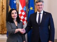 “ne-jemi-krenare-per-partneritetin-me-kroacine”,-osmani-uron-plenkoviqin-per-mandatin-e-trete-si-kryeminister
