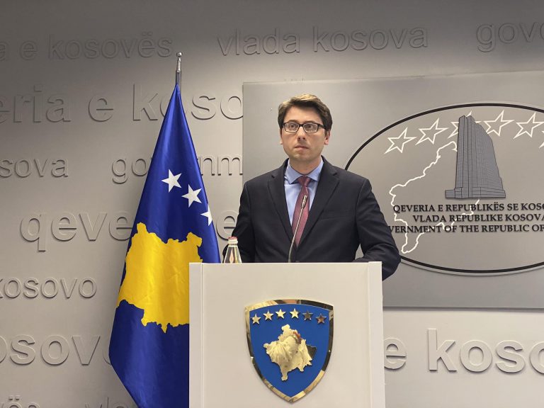 murati:-pala-serbe-s’ka-dashur-zgjidhje-per-dinarin,-beogradi-deshiron-te-vazhdoje-te-dergoje-para-me-thase