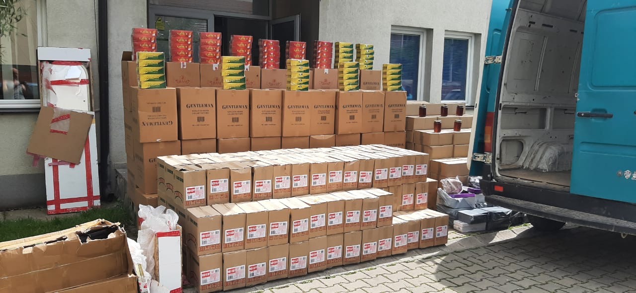 parandalohet-nje-rast-i-kontrabandimit-te-mallrave-ne-vlere-rreth-30-mije-euro,-policia-jep-detaje
