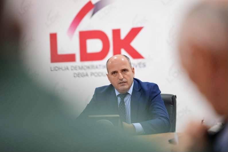 hyseni:-raportet-kurti-osmani-jane-me-ndryshe,-nuk-e-kemi-ne-diskutim-rikthimin-e-osmanit-ne-ldk-pas-perfundimit-te-mandatit