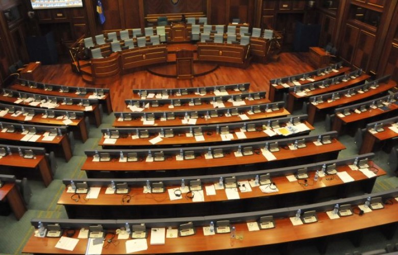 mblidhet-kuvendi-i-kosoves,-mbahen-dy-seanca