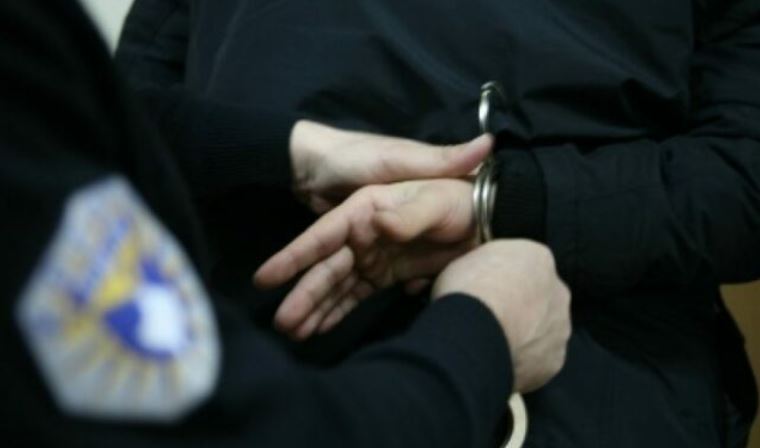 Morinë: Arrestohet një serb, ishte i kërkuar nga Serbia për prodhim e shitje të drogës
