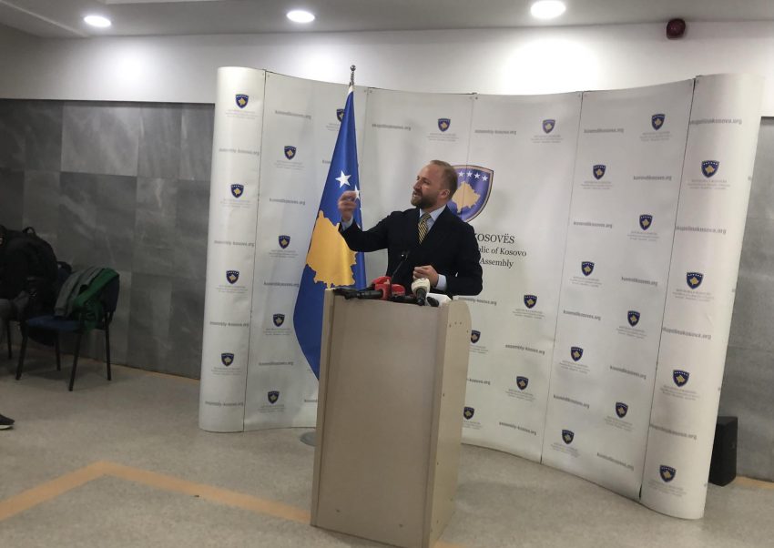 Tahiri: Shtatori duhet ta gjejë Kosovën me një kryeministër të ri