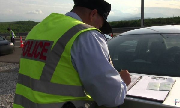 Mosrespektimi i kufizimit të shpejtësisë, Policia dënon shoferin me 500 euro