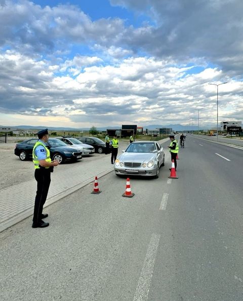 Policia edhe me dron i përcjell kundërvajtësit në trafik