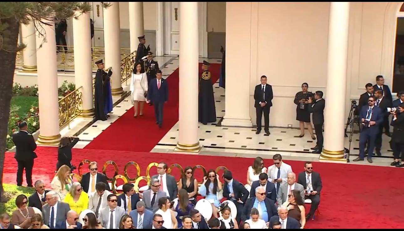 osmani-publikon-pamjet-nga-ceremonia-e-inaugurimit-te-presidentit-te-el-salvadorit