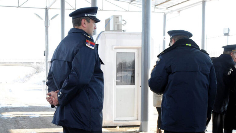 Pa qenë fare në luftë, serbët arrestojnë qytetarin e Kosovës dhe e akuzojnë për krime lufte