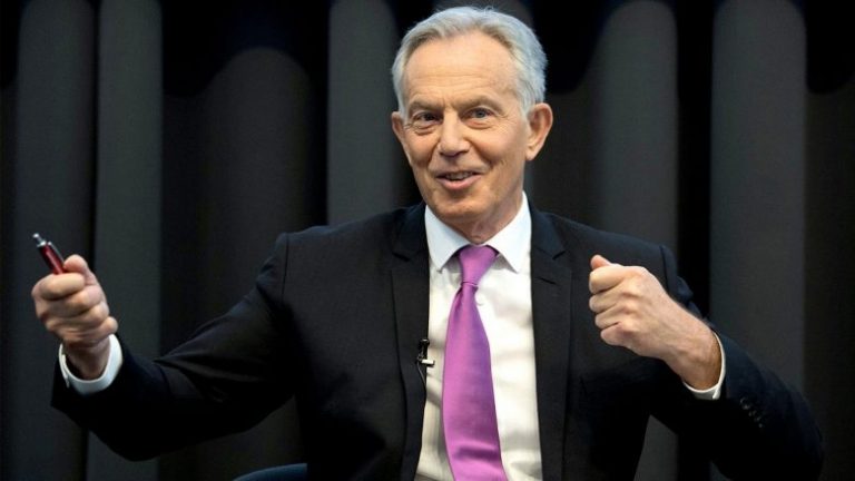 tony-blair-do-ta-vizitoje-kosoven