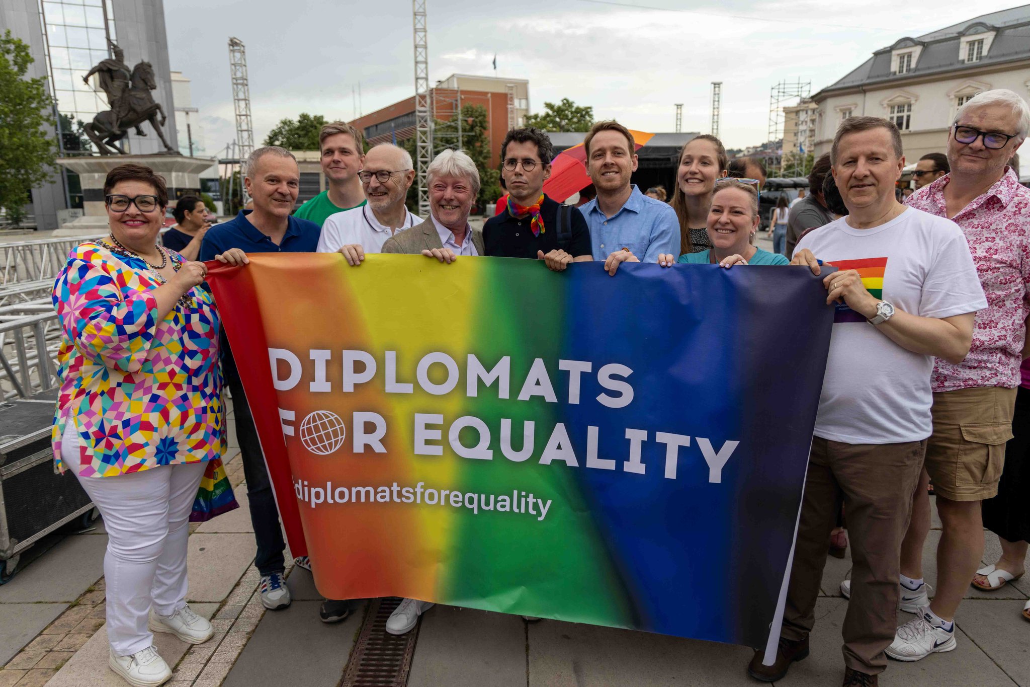 Edhe ambasadat në  Paradën e Krenarisë  mbështesin komunitetin LGBTIQ 