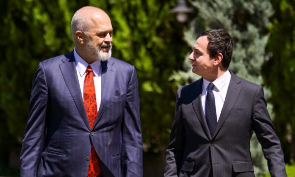 Edi Rama sot në Prishtinë, Zyra e Kurtit e çon agjendën, s’ka njoftim për takim mes dy Kryeministrave