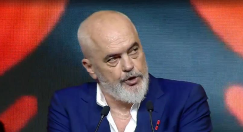 rama:-duhet-nje-ekip-uniteti-qe-kosova-te-dale-nga-loja-‘macja-me-miun’-me-serbine