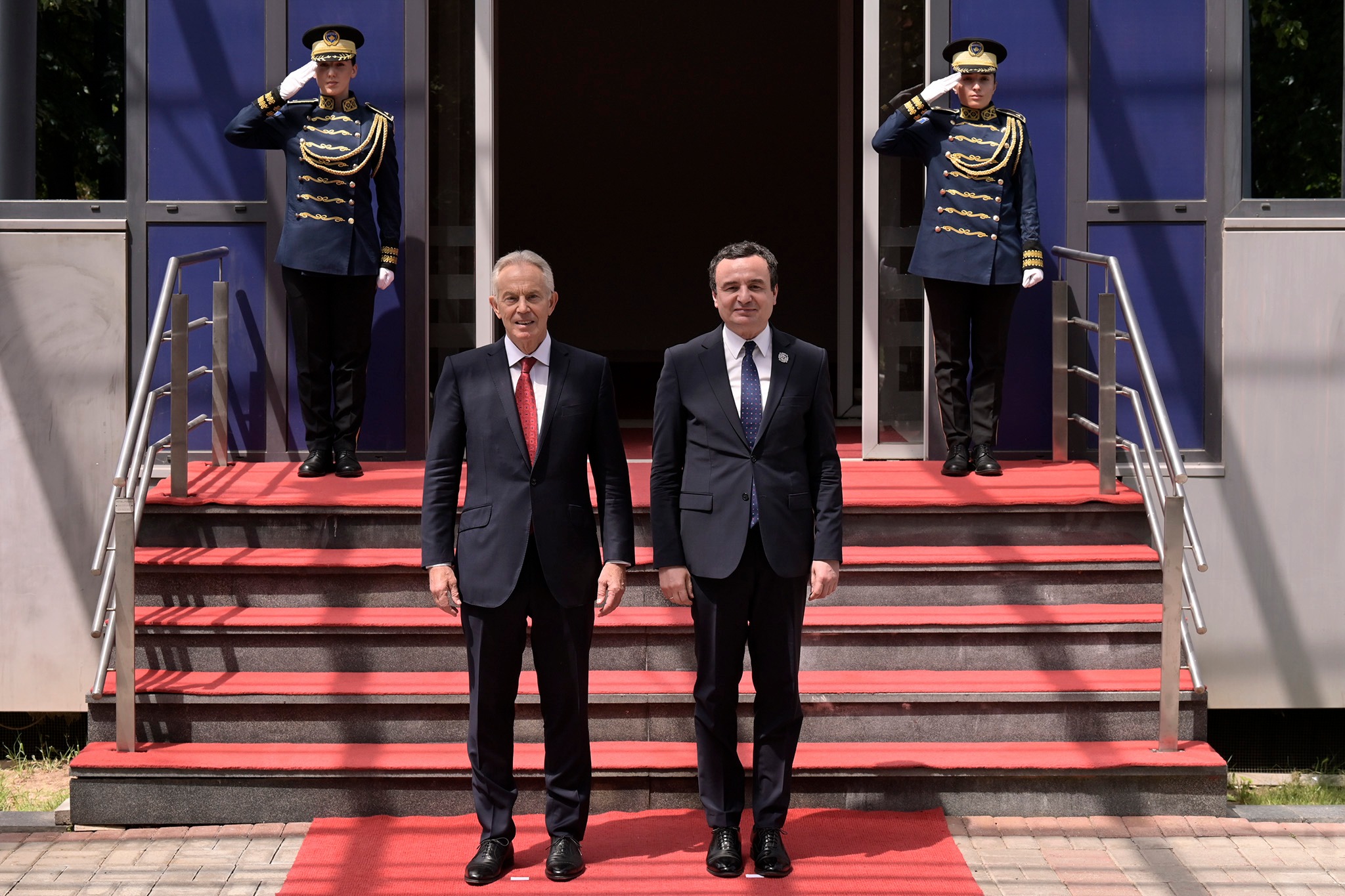 kurti:-e-falenderova-perzemersisht-mikun-e-vendit-tone-tony-blair,-per-mbeshtetjen-e-palekundur
