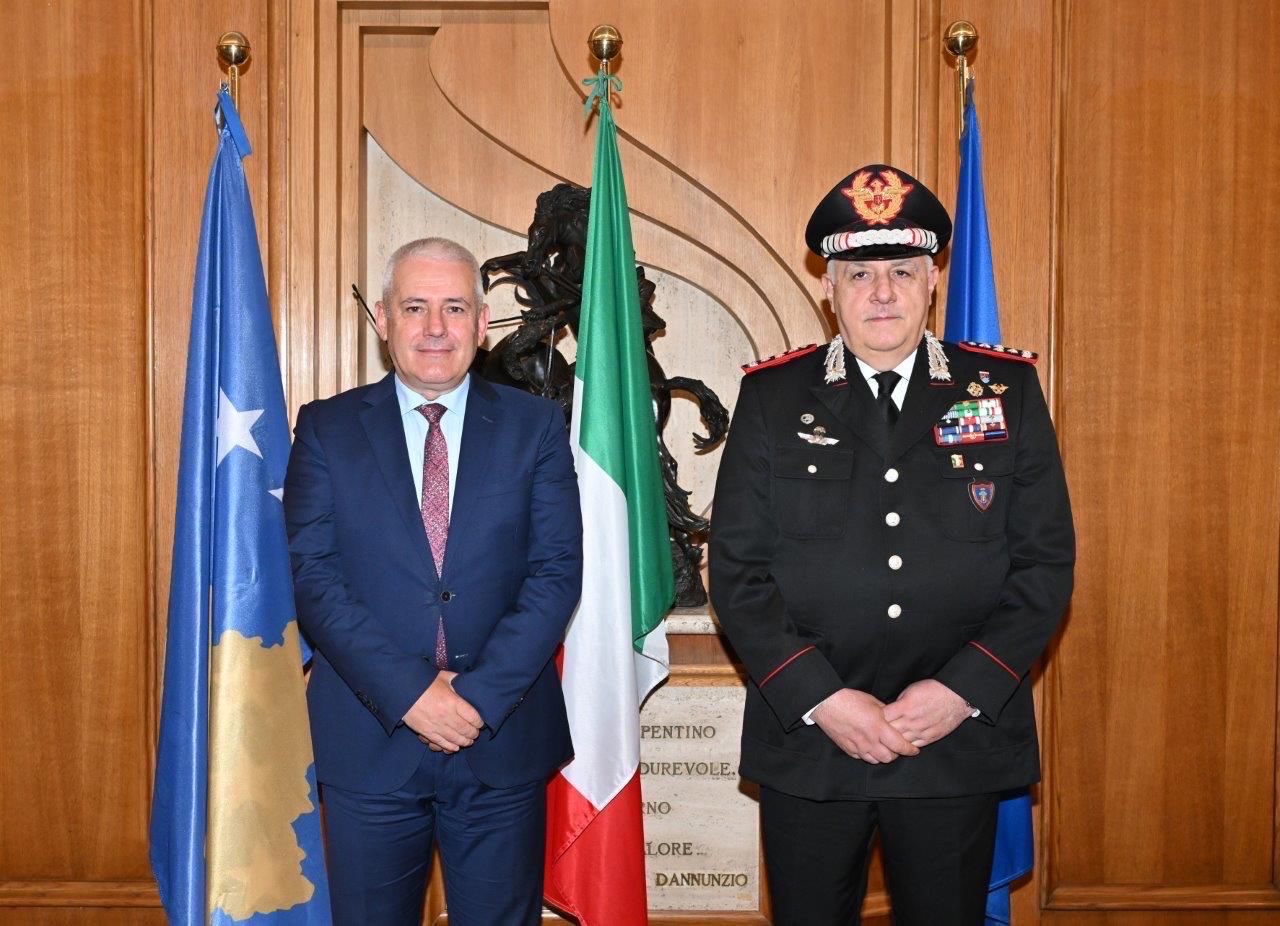 Sveçla takon Komandantin e Përgjithshëm të Karabinierëve në Itali