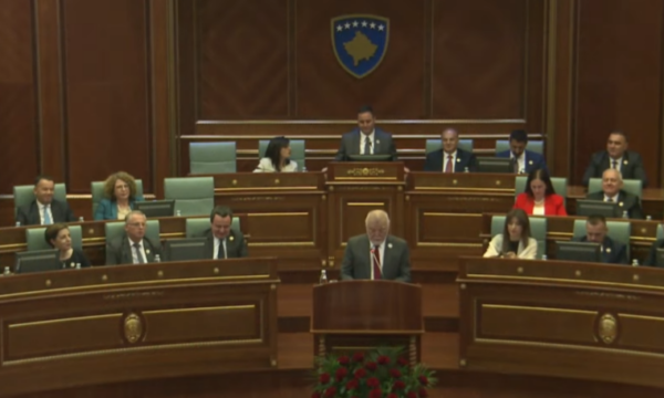 konjufca-per-ish-presidentin-kroat:-stipe-mesiq-ia-shpalli-vdekjen-jugosllavise