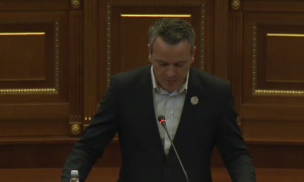gashi:-ndertimi-i-se-ardhmes-eshte-amaneti-qe-na-kane-lene-ata-qe-luftuan-dhe-sakrifikuan-per-lirine-tone