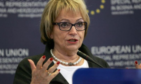 Ish-eurodeputetja Pack do të shpallet qytetare nderi e Podujevës