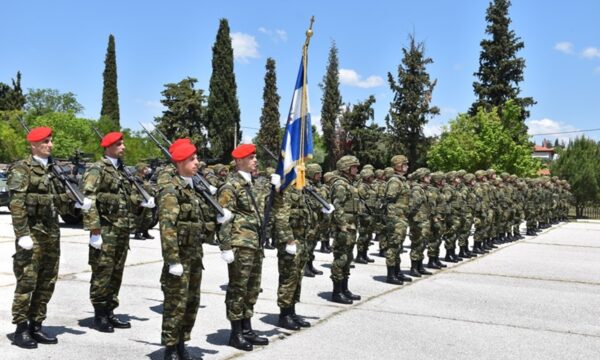 Ushtarët grekë nisen drejt Kosovës, i bashkohen KFOR-it në Bondsteel në kuadër të Forcës Rezervë