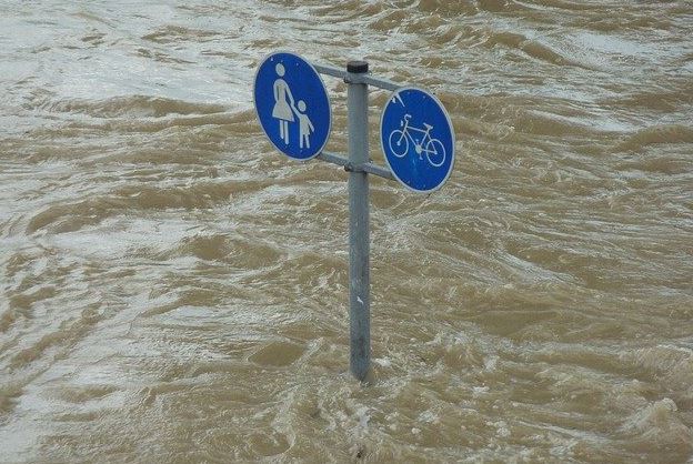 Vërshimet në Prishtinë, këta janë numrat ku mund të kërkoni ndihmë