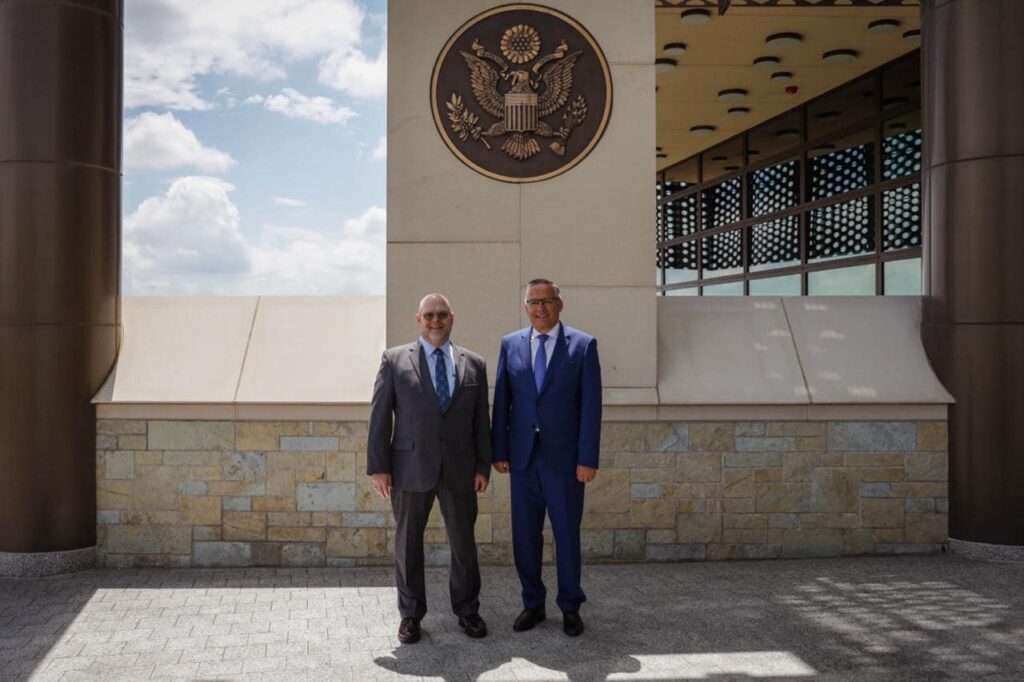 Bedri Hamza takohet me Hovenierin: Kosova dhe SHBA kanë ndërtuar marrëdhënie të veçanta