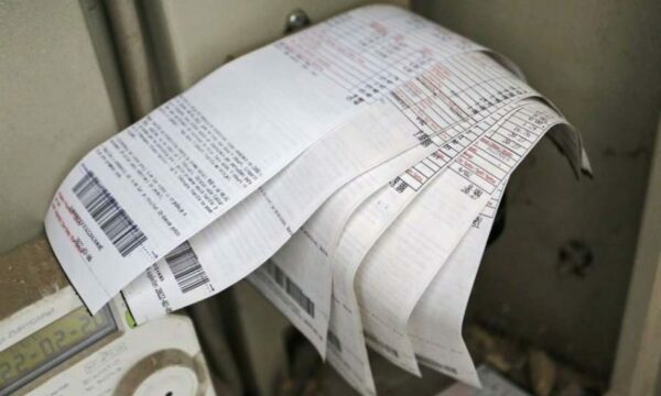 “Të vendosin faturat në zarfe”, kërkesa e AIP për Ndërmarrjet Publike dhe Private