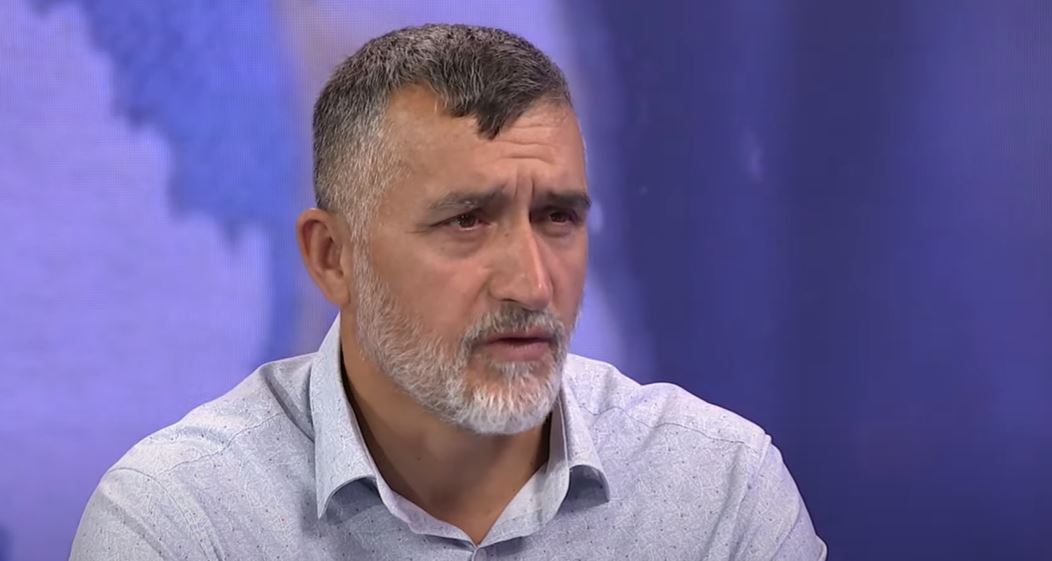 Elezi: Janë 700 persona që po trajnohen ushtarakisht në Serbi, paguhen 1500-5000 euro për sulme në Kosovë